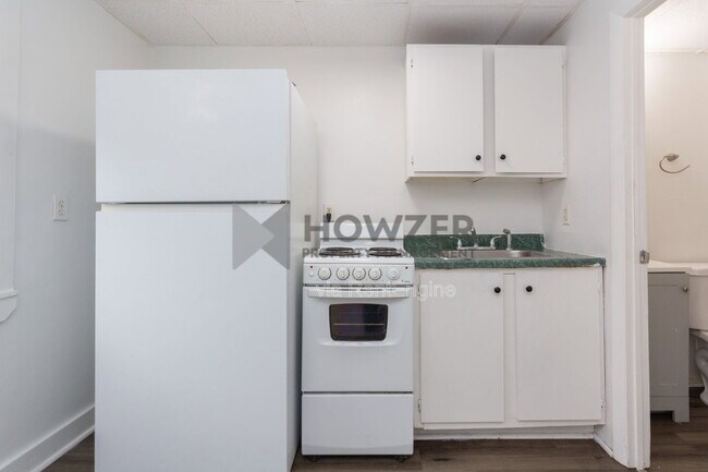 Photo - 109 Green St Unit 6