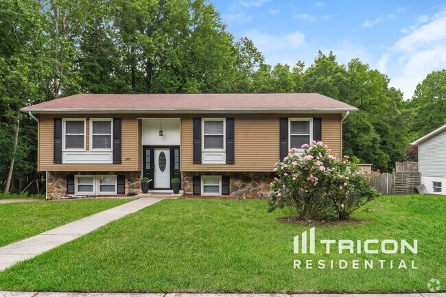 Building Photo - 2300 Timbercrest Dr Rental