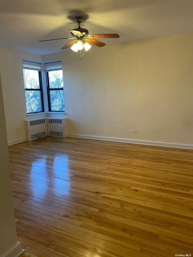 Photo - 87-10 34th Ave Unidad 6 G