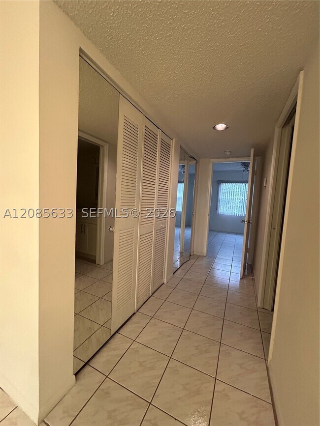 1351 SW 125th Ave Unit 405S