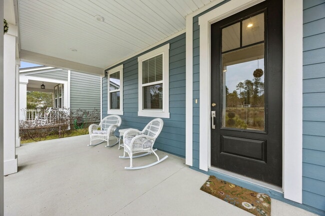 Photo - 141 Redbud Ln