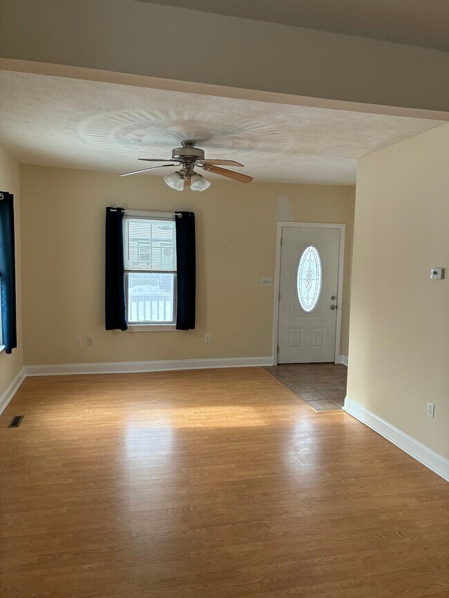 Photo - 56 Parrish St