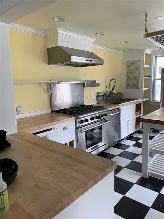 Photo - 62 Riverside St Unit 1