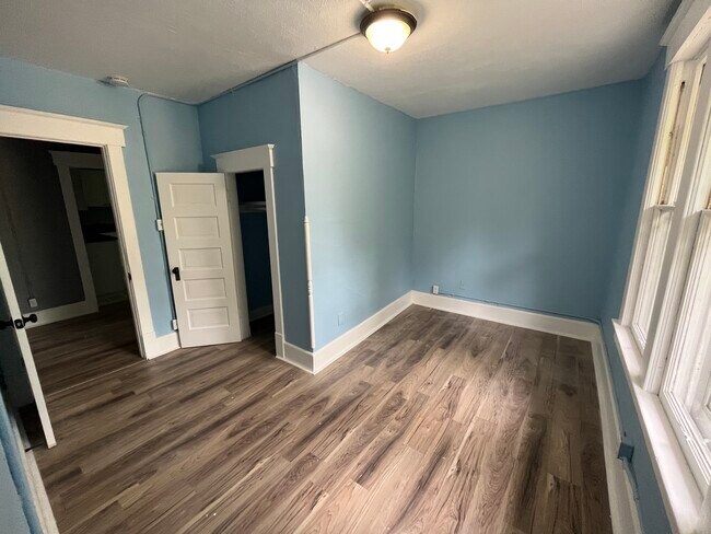 Photo - 603 W High St Apartments Unit 2