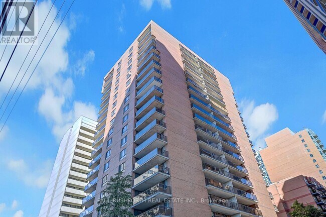 Photo - 475 Laurier Ave W Unit 1703
