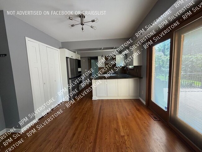 Photo - 869 Timberline Dr