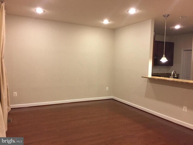 Photo - 2202 Leesborough Dr