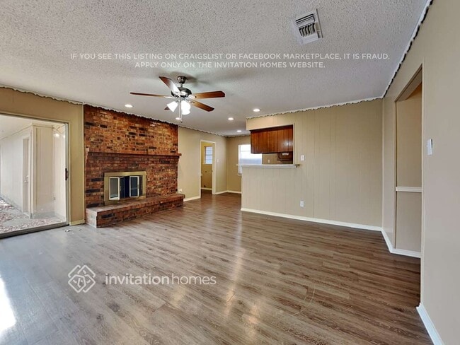 Photo - 150 Valleyglen Dr