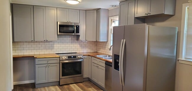 Photo - 116 W Decatur St