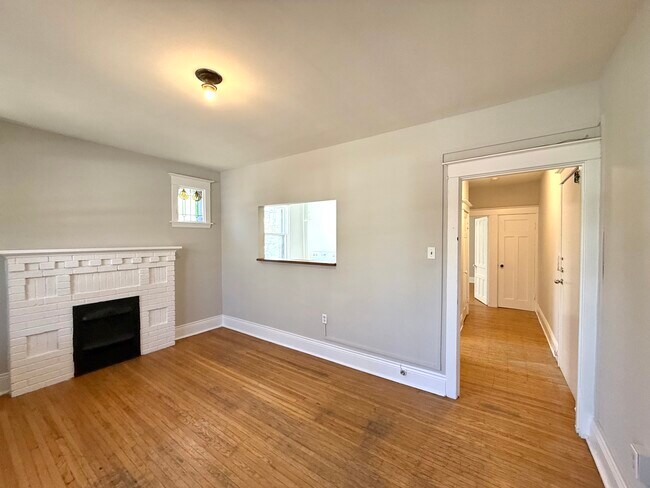 Photo - 1 Bed - 96 East Ave S