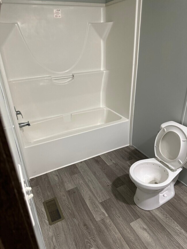 Photo - 4560 S Hydraulic Ave