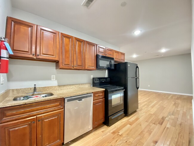 Photo - 1411 N 15th St Condominio