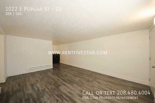 Photo - 1022 E Poplar St Unidad 22