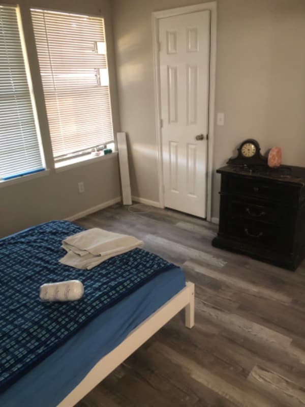 Photo - 457 S Memphis Way