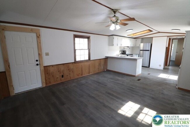 Photo - 238 Birchwood Ln