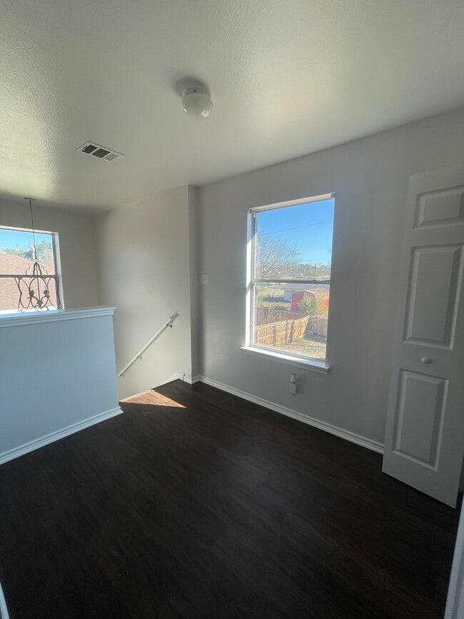 Photo - 406 Rustic Stable