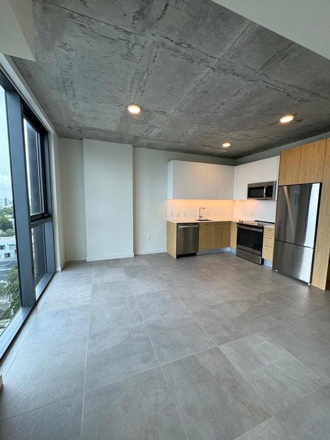 Photo - 267 NW 31st St Unit S3