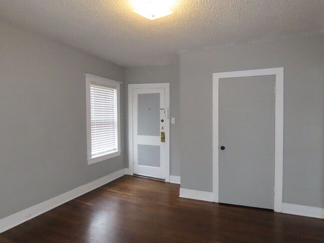 Photo - Charming 1 Bedroom, 1 Bath Upstairs Apartment