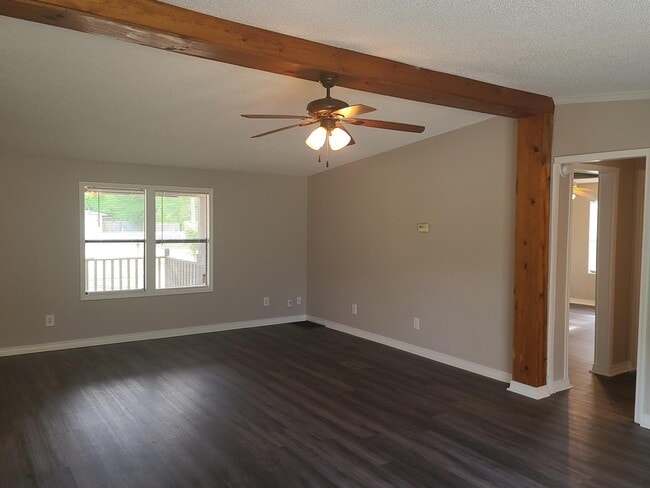 Photo - 8405 Verano St