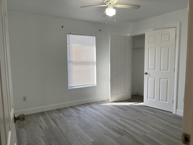 Photo - 4712 Golfview Blvd