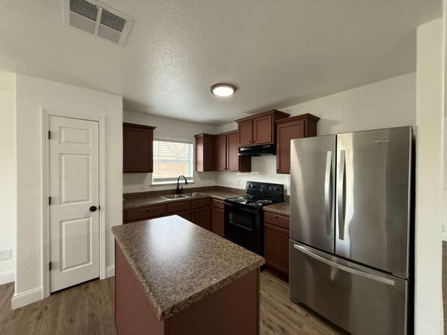 Photo - 6127 Blind Meadow