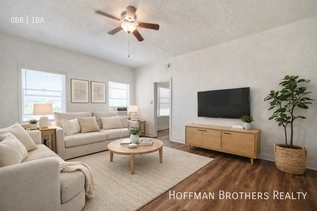 Photo - 800 N Las Palmas Ave Unit 101