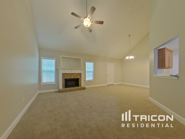 Photo - 214 Raleigh Way