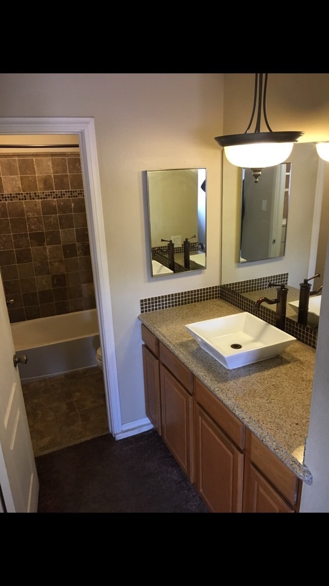 Photo - 21800 Schoenborn St Unit 217