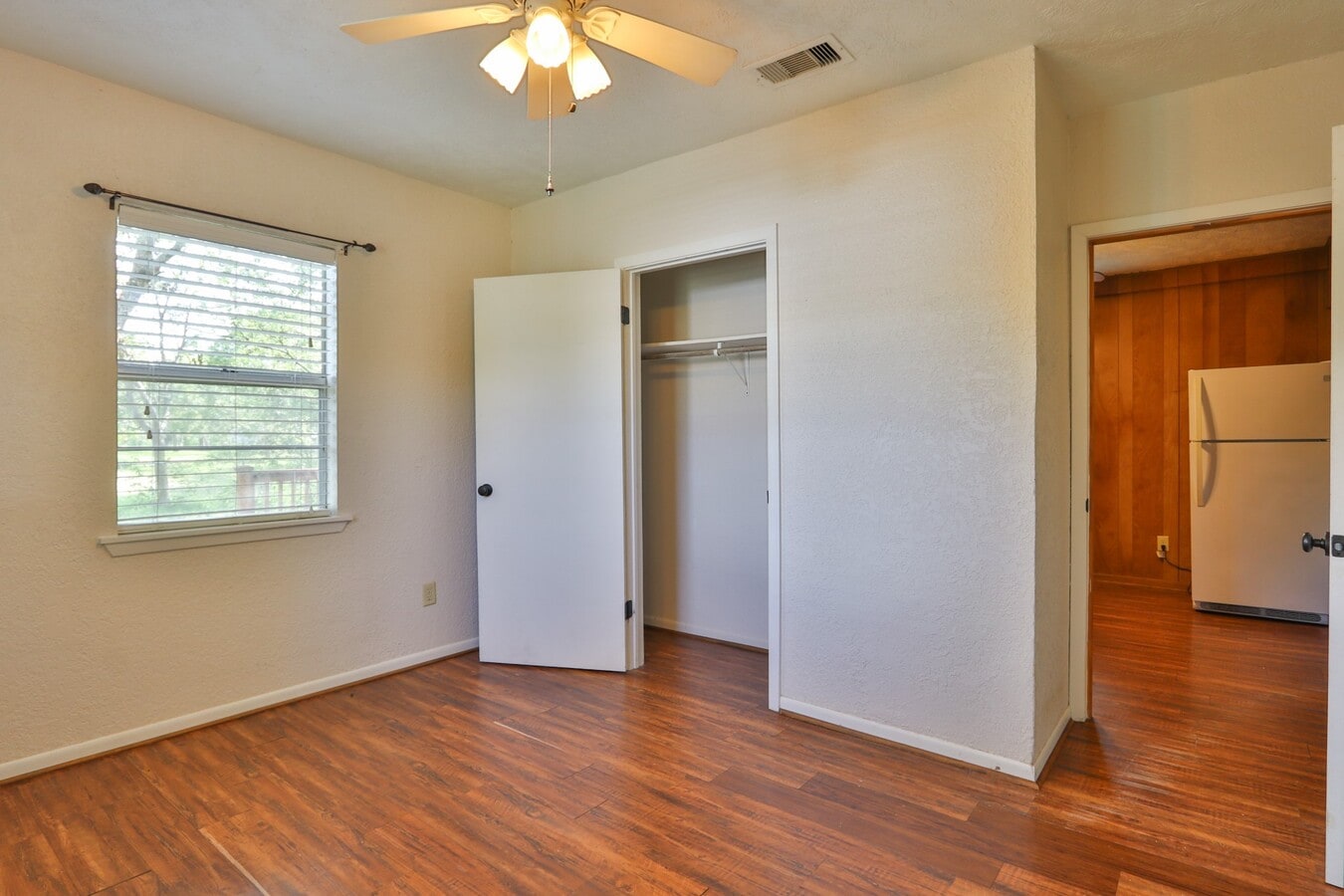 Photo - 11913 25th St