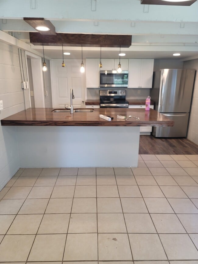 Front Room/Kitchen - 327 S Hocker Ave