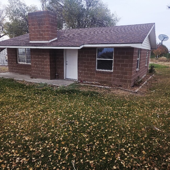 Building Photo - 231 Nass Rd