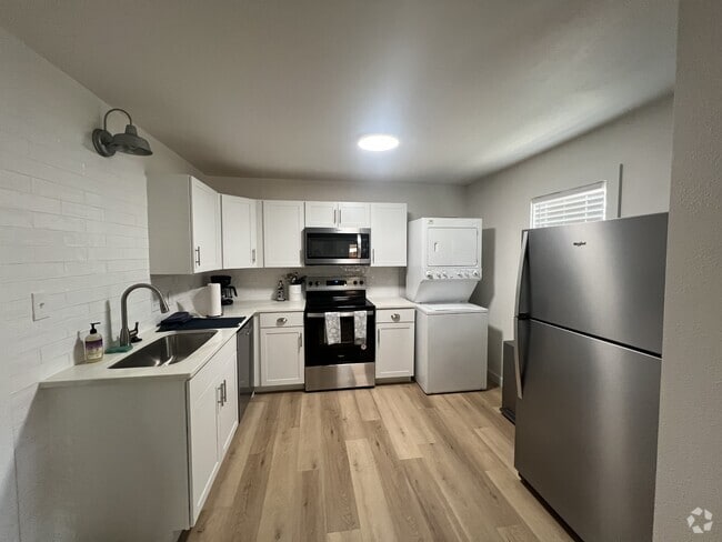 Building Photo - 2621 29th St Rental