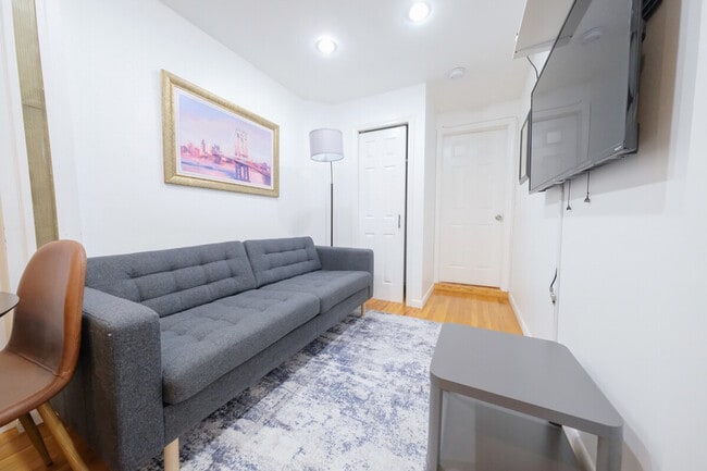 Photo - 305 E 104th St Unit SI ID1032015P