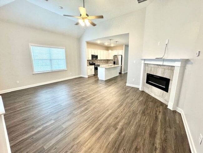 Photo - Now Leasing in Somerville- 4-Bedroom 3 Bat...