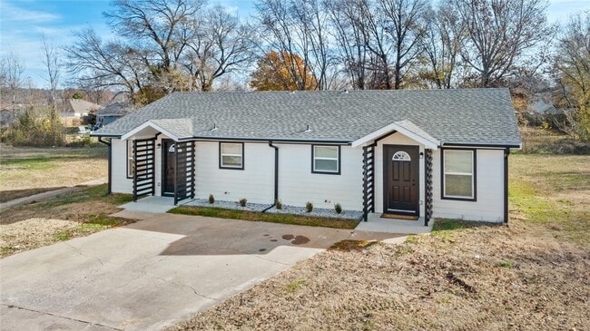 Photo - 302 Trailside Ter