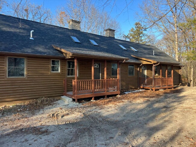 Building Photo - Lower 2BR Unit C