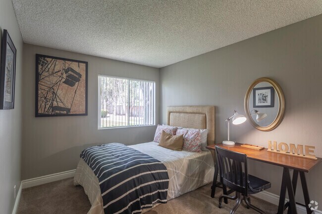 2 HAB, 2 BA - 954 ft²