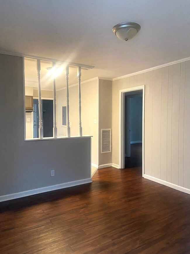 Photo - 921 Garywood Pl