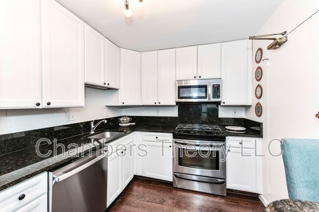 Photo - 1300 Army Navy Dr Unit #817