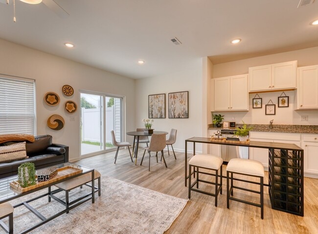 Windward Grove - Townhome Rentals