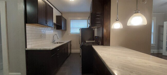 Building Photo - 3717 Audubon Pl Unit 1 Rental
