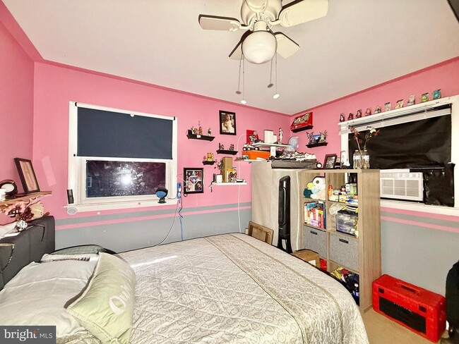 Photo - 322 7th Ave