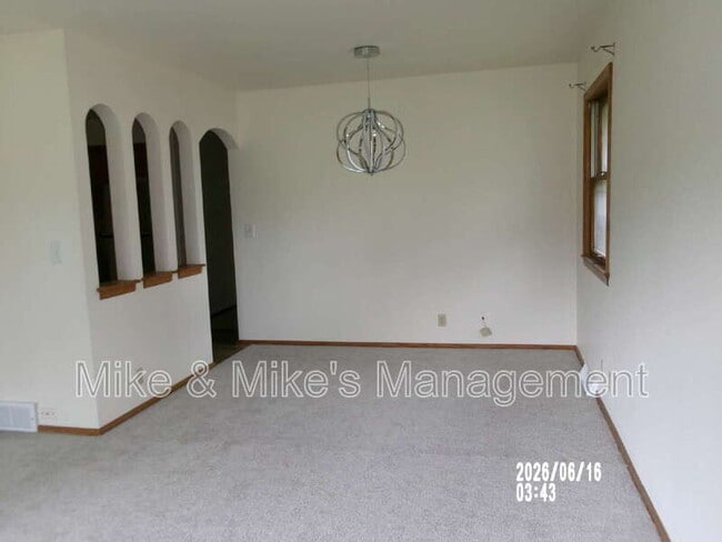 Photo - 18620 Midland Pl