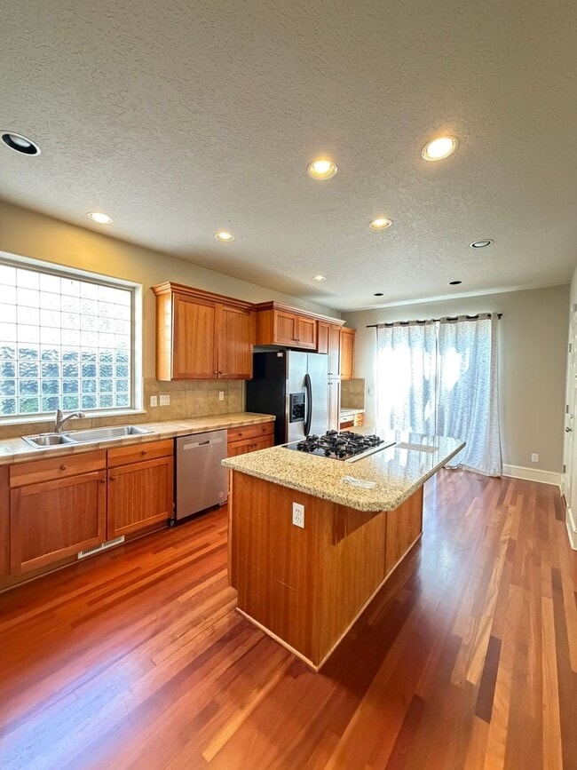 Photo - 17204 SW 136th Ave