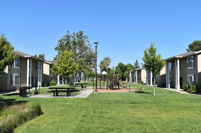 Mutual Housing on the Greenway