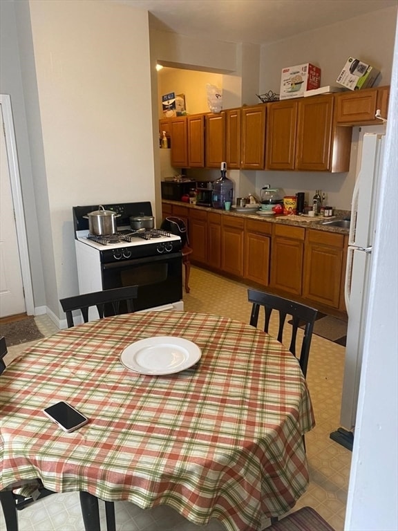 Photo - 232 Pleasant St Unidad 1