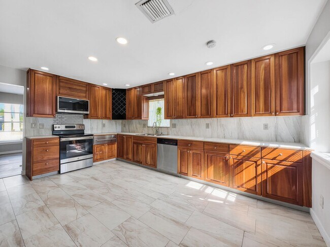 Photo - 27673 Los Amigos Ln Unit #1