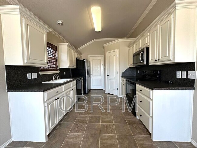 Photo - 2019 87th St