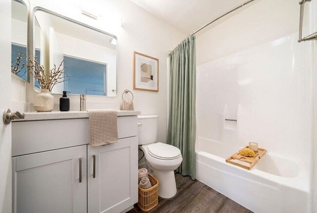 Photo - 1440 Oak Dr Unidad H4