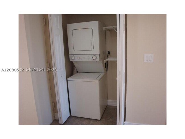 Photo - 8100 Geneva Ct Unit 545